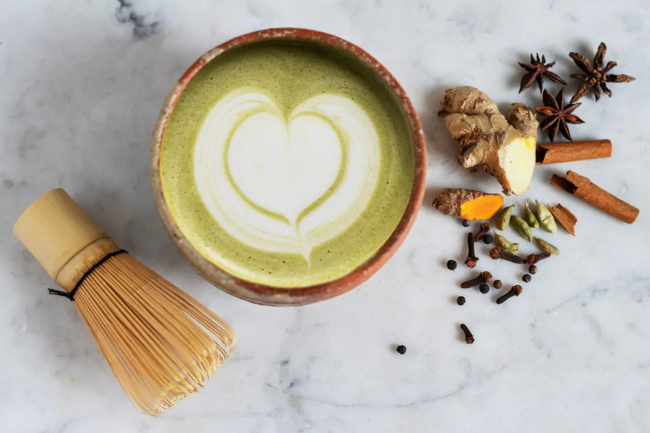 Matcha Benifuuki Chai Bio-Grüntee-Pulver von Keiko, Dose, 50 g