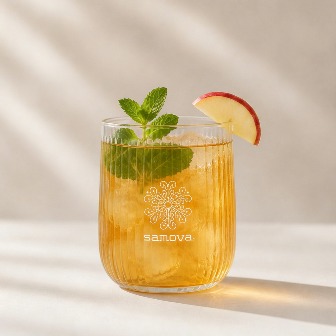 Heidi's Delight Ice Tea – Rezept mit samova Bio-Kräutertee