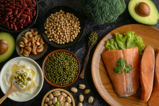 Das Eiweißdilemma: Industrielle Verdünnung und die Wahl zwischen langem Leben & gutem Aussehen | Teil 1: Warum Eiweiß so wichtig ist (und beim Abnehmen unerlässlich)