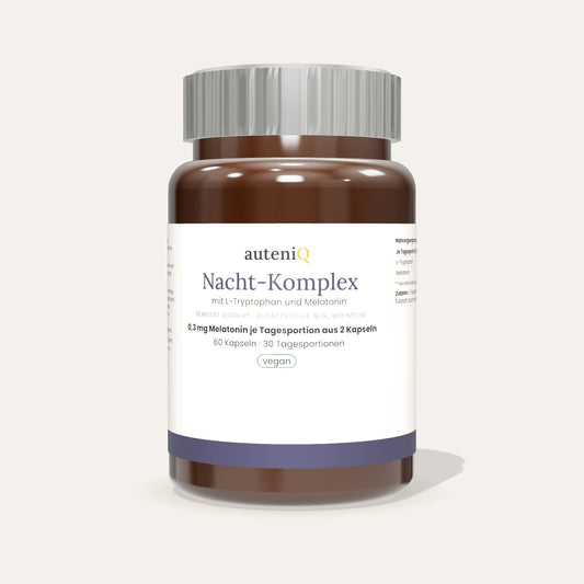 Nacht-Komplex – Vorderseite