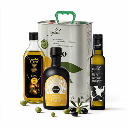 Olivenöl-Genuss zum Kochen & Veredeln – Bio-Olivenöl 3 L, Gota de Oro 1 L, Balsamico und Trüffel-Würzöl auf weißem Hintergrund